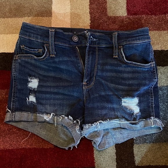 EUC Junior Ladies Hollister Blue Jean Mid Rise Shorts 3” Size 1 Waist 25 - Picture 5 of 5